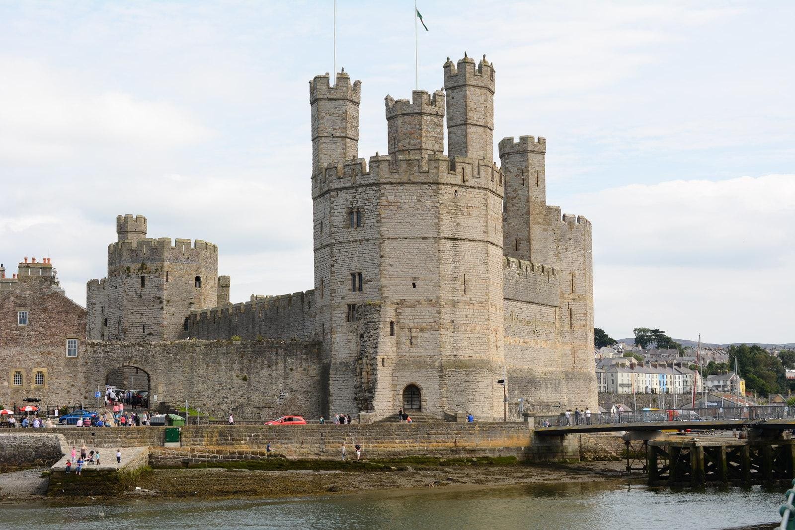 Caernarforn Castle Histories and Castles