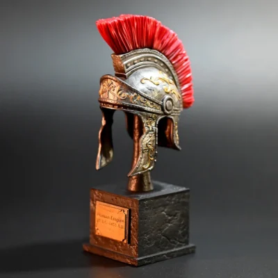 Roman General Helmet Replica – Hand-Painted 13cm Resin Display Model