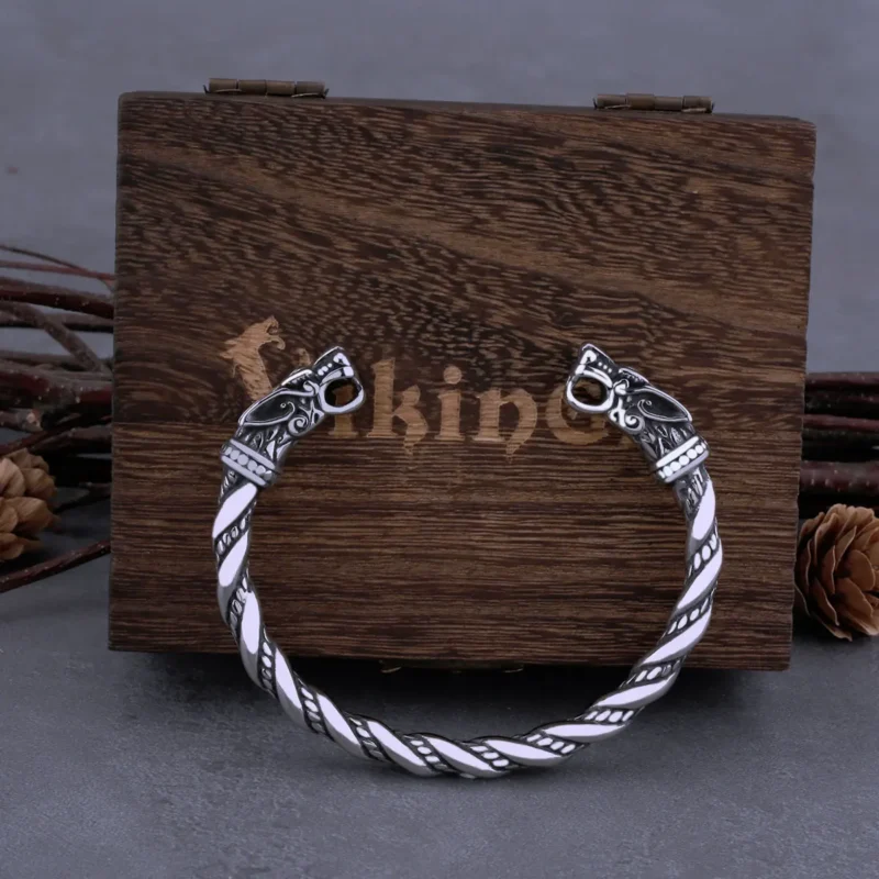 Viking Wolf-Head Bracelet – Norse Heritage Jewellery - Image 2