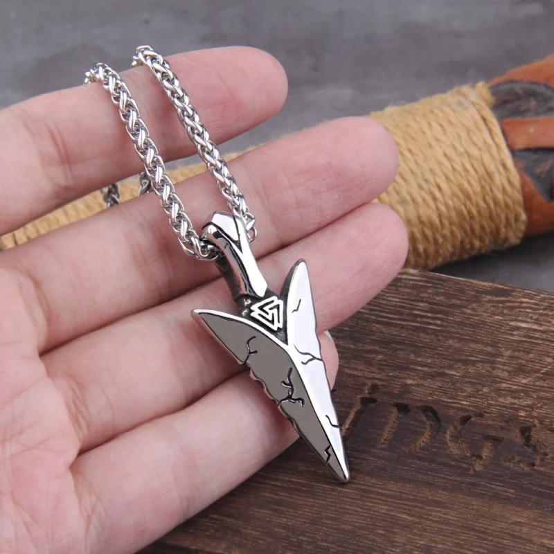 Viking Spear Necklace – Norse Rune Pendant - Image 3
