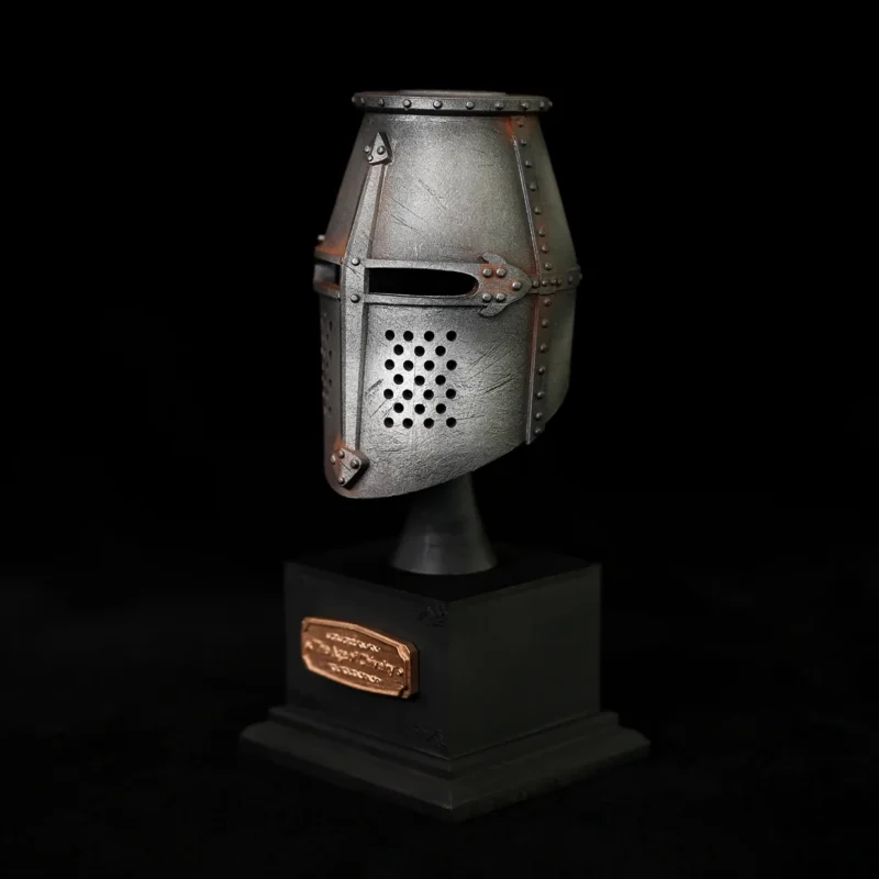 European Knight Helmet Resin Model – Medieval Home Decoration - Image 4